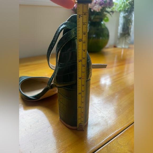 Emerald green faux croc pumps - Picture 6 of 6